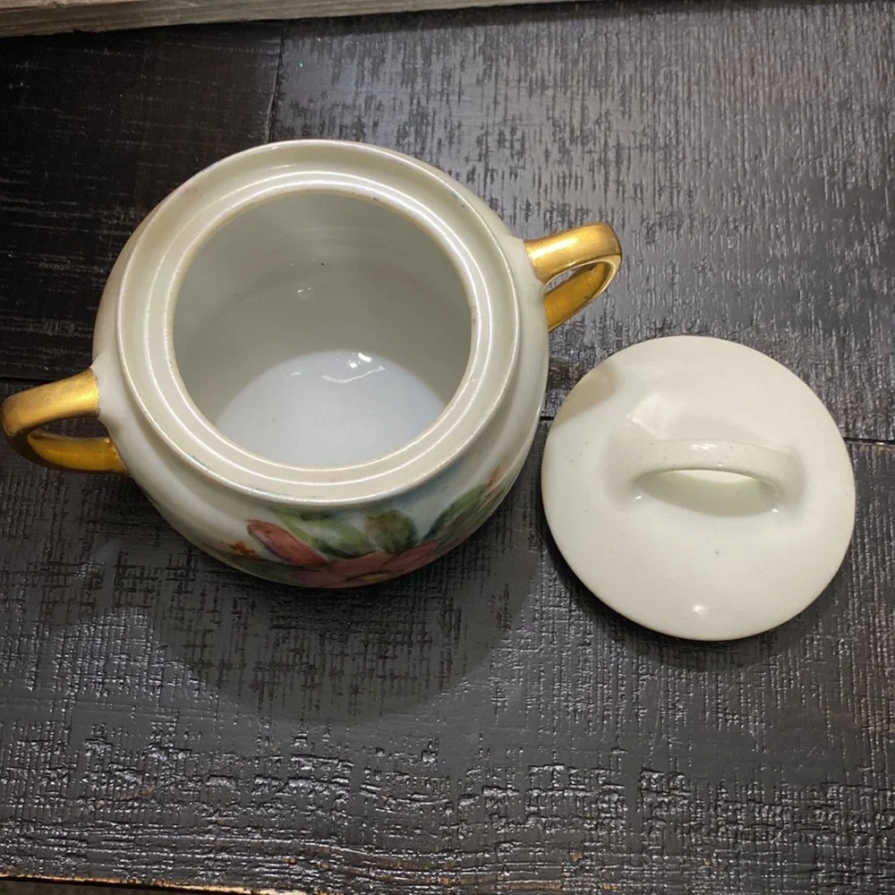 Antique KPM Silesia Floral Sugar and Creamer Set with Gold Handles! - Picture 5 of 7